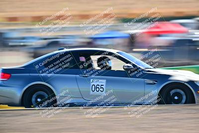 media/Oct-18-2025-Extreme Speed (Sat) [[d6d7e1fef1]]/Group 3 Purple/Session 3 (Turn 1)/